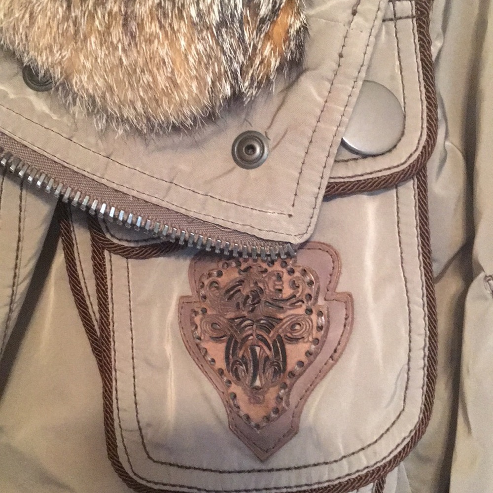 Coat - Picture 3 of 6